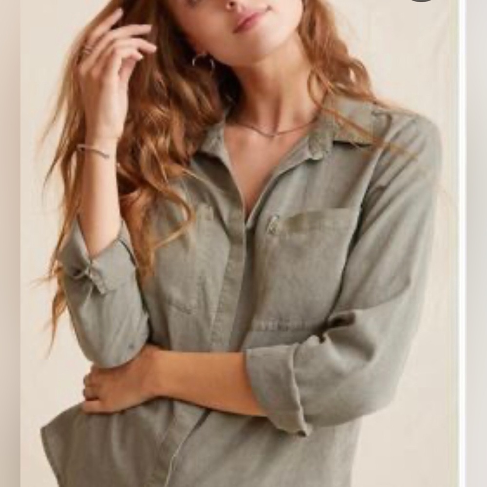 NWOT Cloth & Stone Anthropologie Olive Green Buttonup Shirt Blouse XS
